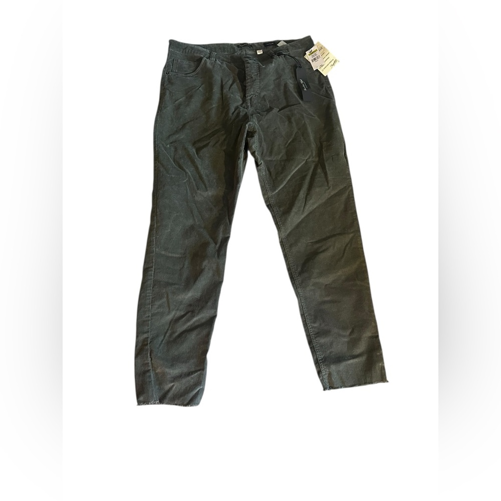 NWT Women's Jeans - Picture 5 of 6